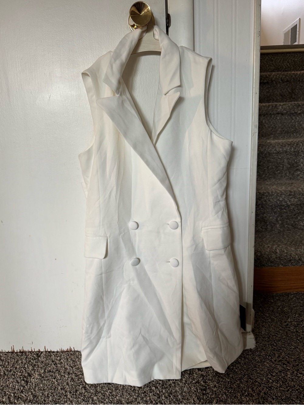 Lulu's White Sleeveless Backless Double-Breasted Blazer Dress